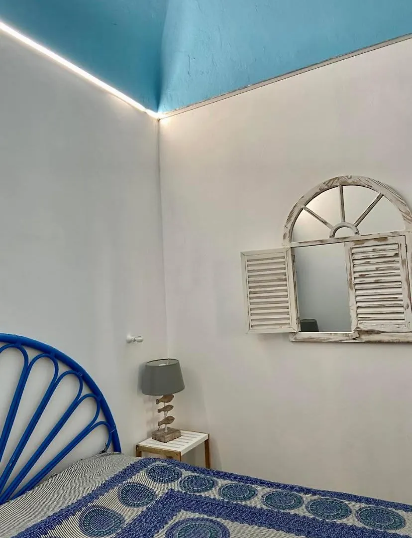 Casa Vacanze Marco Polo vista mare Trappeto  0*, Trappeto (Sicily)