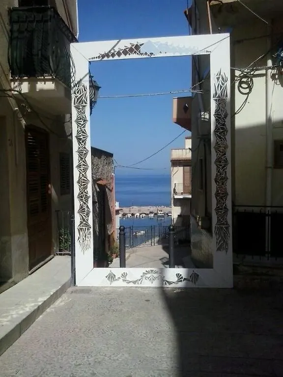 Appartamento Casa Vacanze Marco Polo vista mare Trappeto  Italia