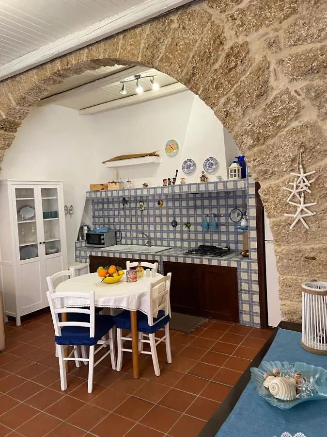 Casa Vacanze Marco Polo vista mare Trappeto