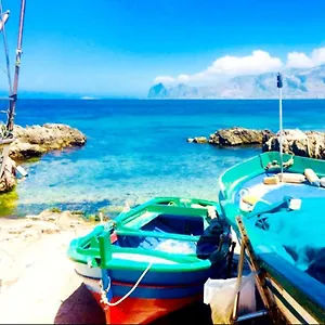 https://villa-baglio-piraineto-exlusive-loft-a-30-mt-dal-mare.palermohotels.org